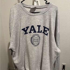 YALE sweatshirt